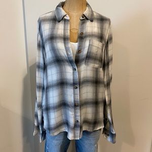 A&F lightweight flannel